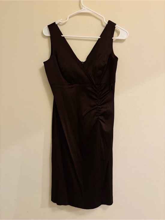 Donna Ricco Dresses & Skirts - Sleeveless Brown V-Neck Dress